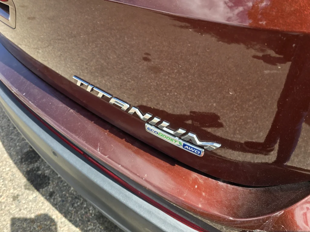 Used 2015 Bronze Fire Metallic Tinted Clearcoat Ford Titanium image 11