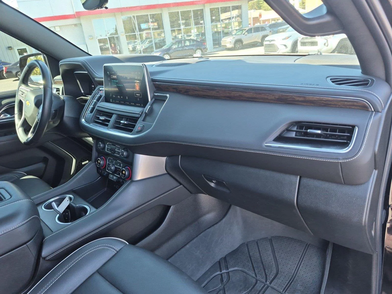 Used 2024 Black Chevrolet Premier image 38