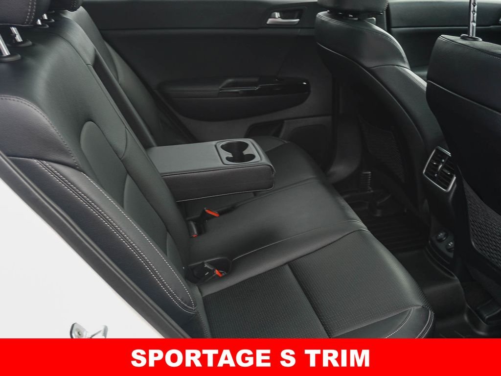 Used 2021 White Kia S image 13