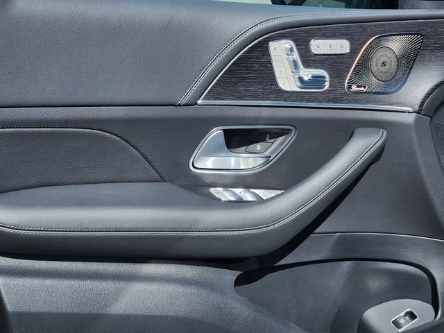 New 2026 MANUFAKTUR Moonlight White Metallic Mercedes-Benz GLE 53 AMG® image 10