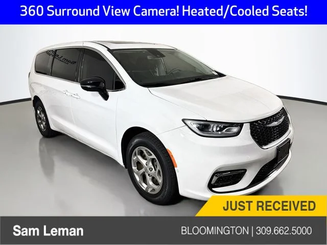 2024 Chrysler Pacifica Limited for sale at Sam Leman Chrysler Jeep Dodge of Bloomington