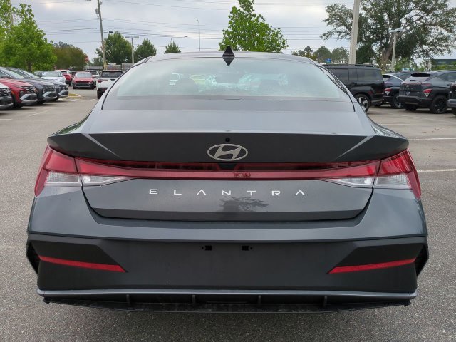 Used 2026 Gray Hyundai SE image 6