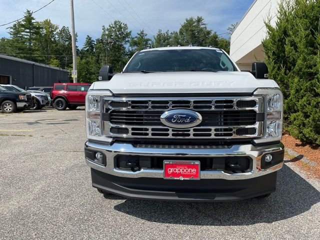 New 2026 Oxford White Ford F-250® XLT image 3