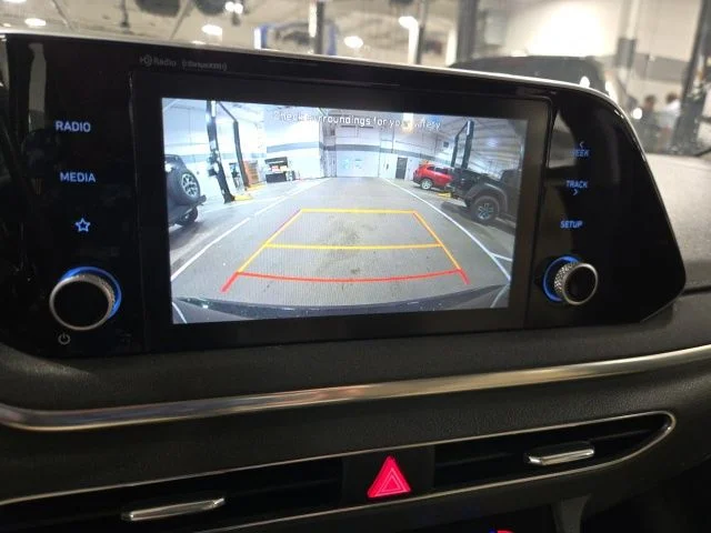 Used 2021 Black Hyundai SEL image 16
