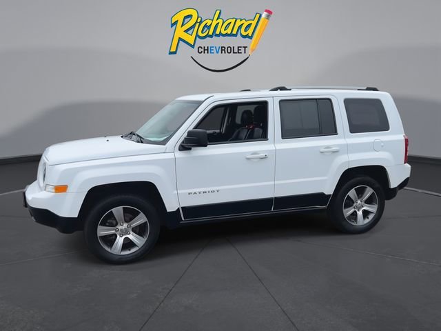 Used 2017 White Jeep High Altitude 4x4 image 5