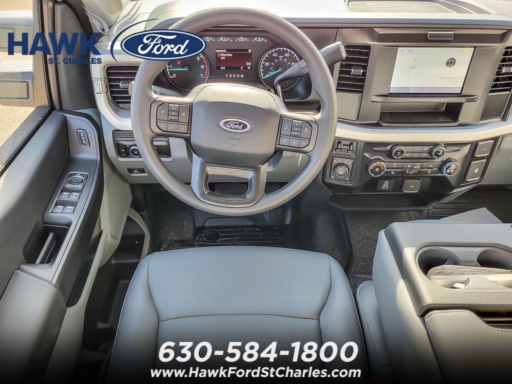 New 2026 Oxford White Ford F-250® XL image 9