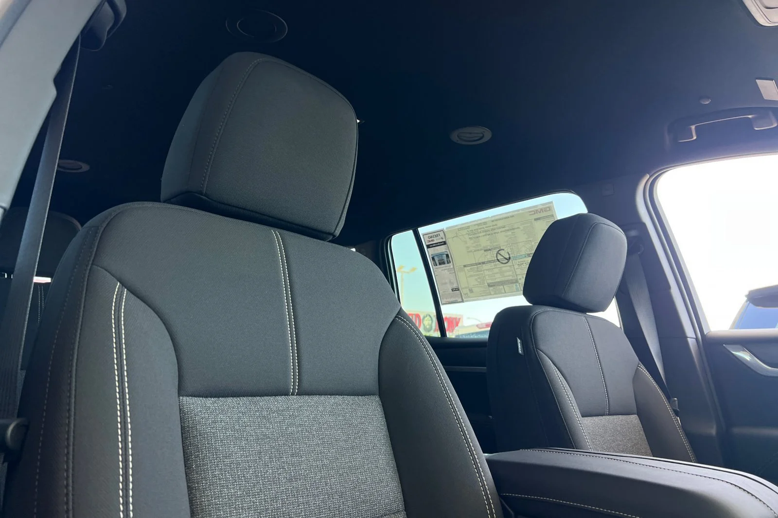 2026 GMC Acadia Elevation - Photo 19