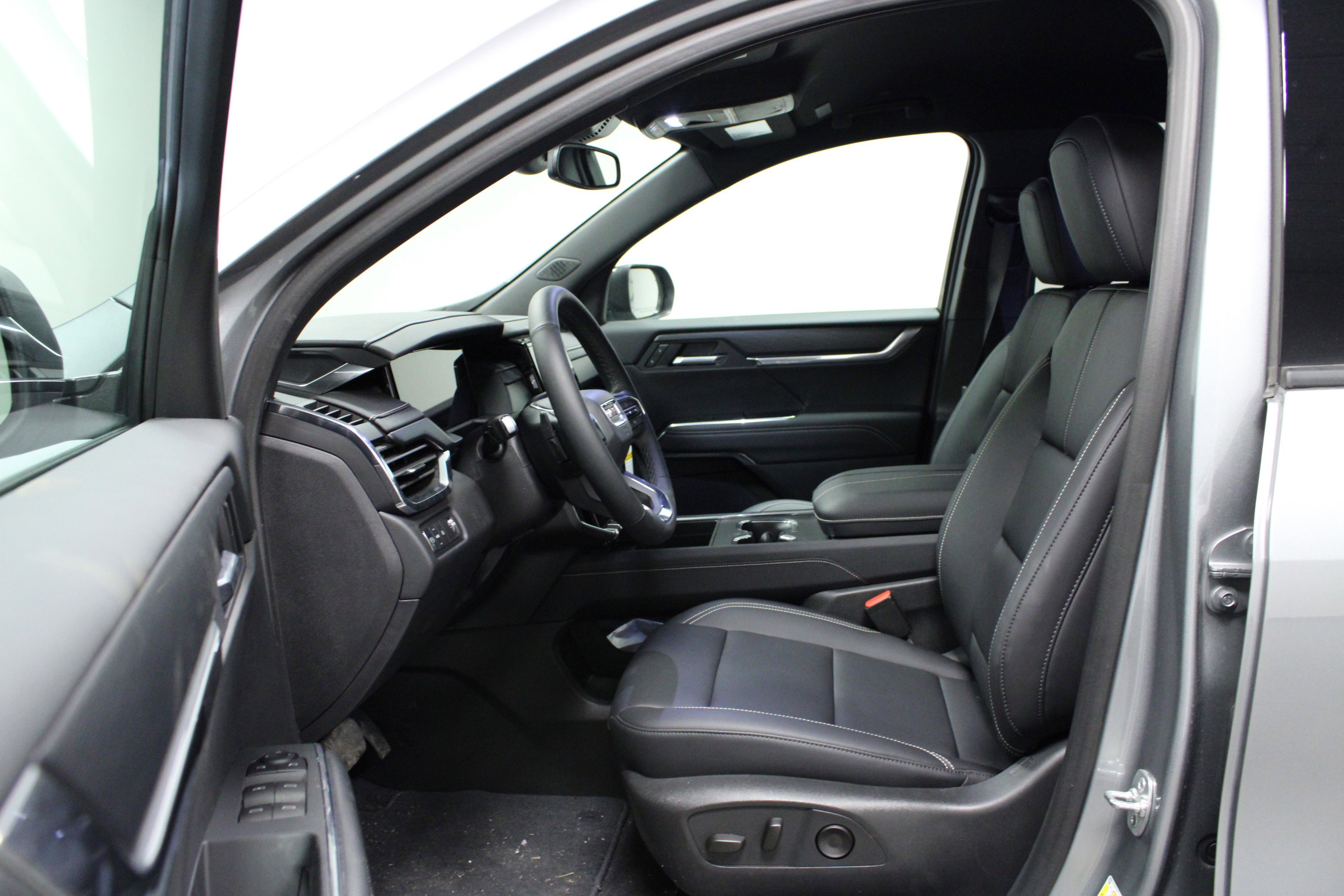 2025 GMC Acadia Elevation - Photo 12