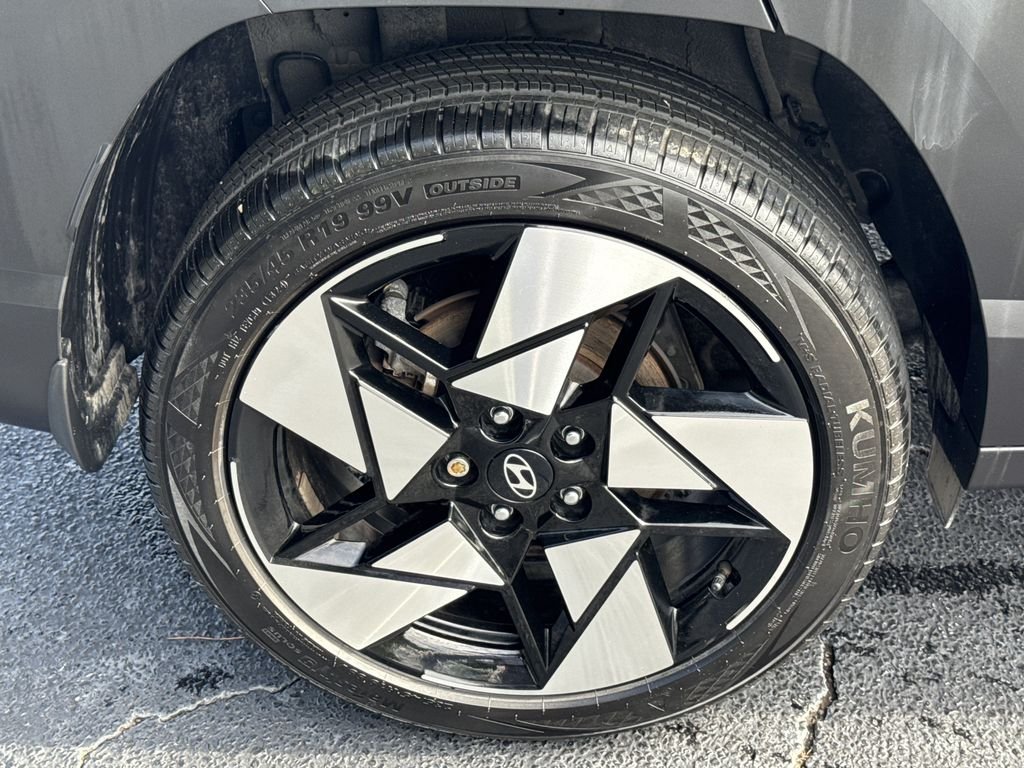 Used 2024 Gray Hyundai Limited image 17