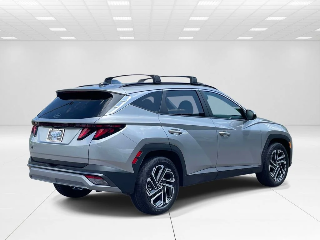 New 2026 Silver Hyundai SEL Plus image 6