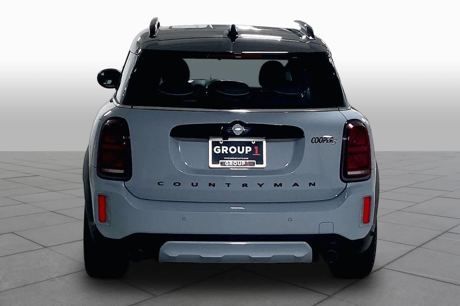 Used 2023 Momentum Grey MINI Cooper S image 4