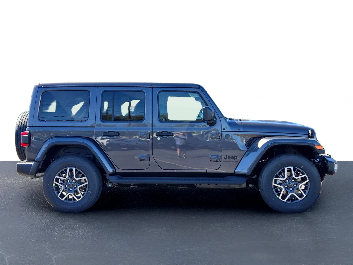 New 2026 Granite Crystal Metallic Clearcoat Jeep Sahara image 6
