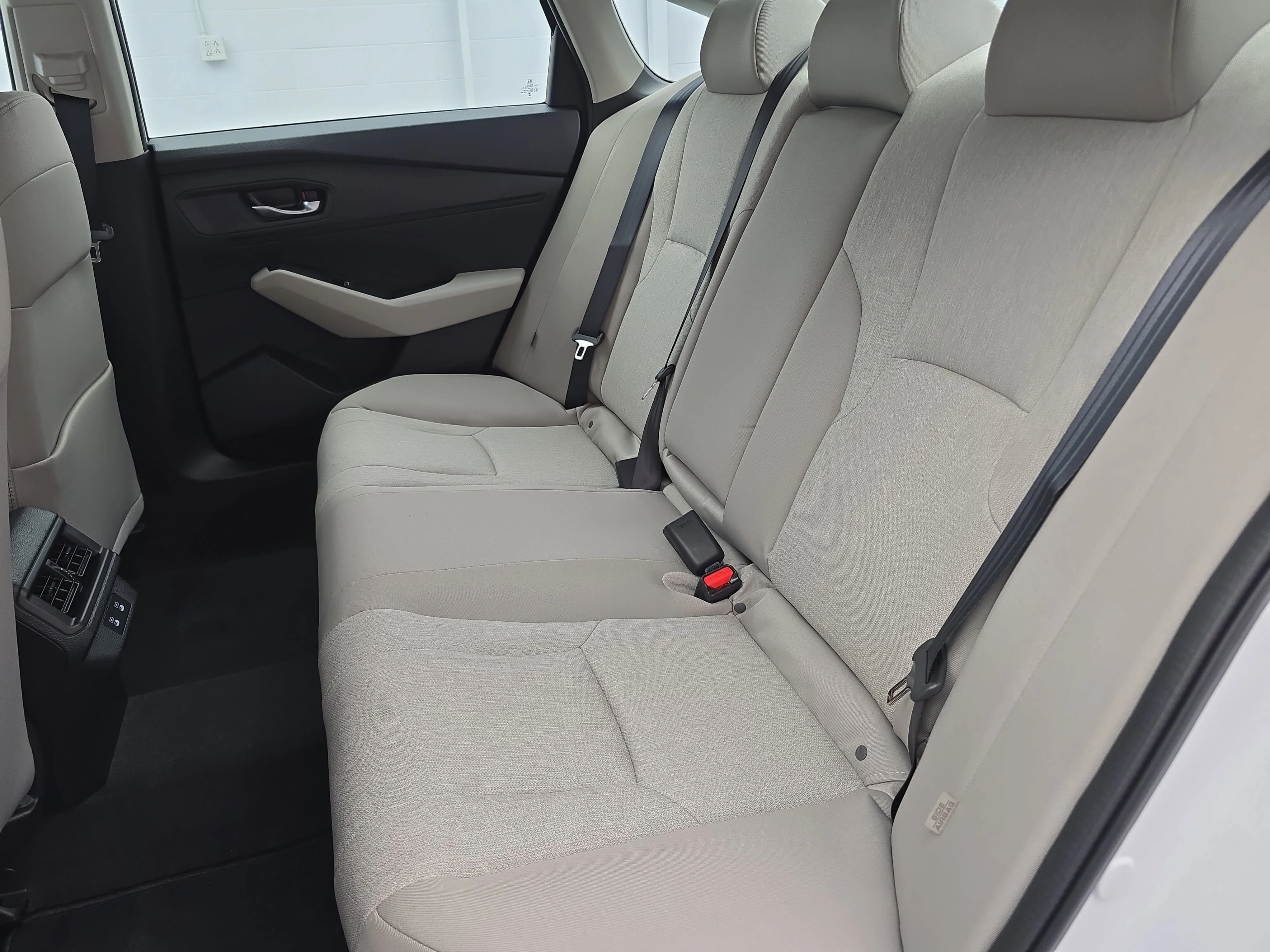 New 2026 Platinum White Pearl Honda LX image 13