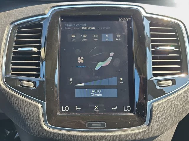 Used 2017 Silver Volvo T6 Momentum image 26