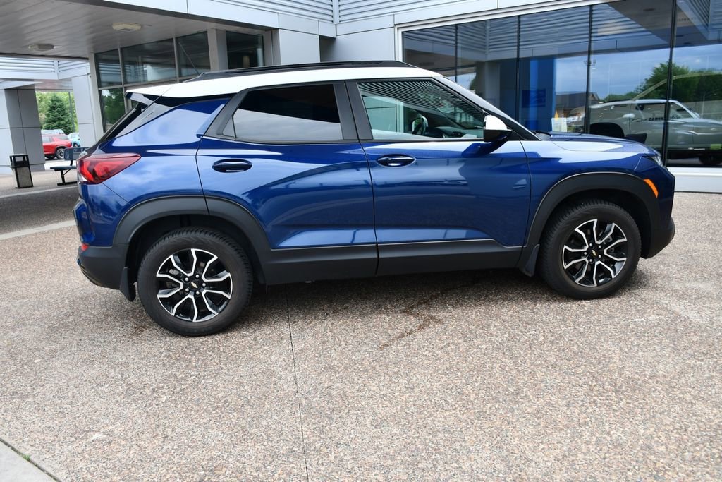 Used 2023 Blue Glow Metallic Chevrolet ACTIV image 9