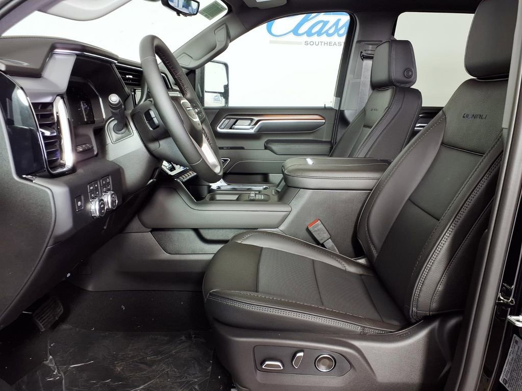 2026 GMC Sierra 2500HD Denali - Photo 8