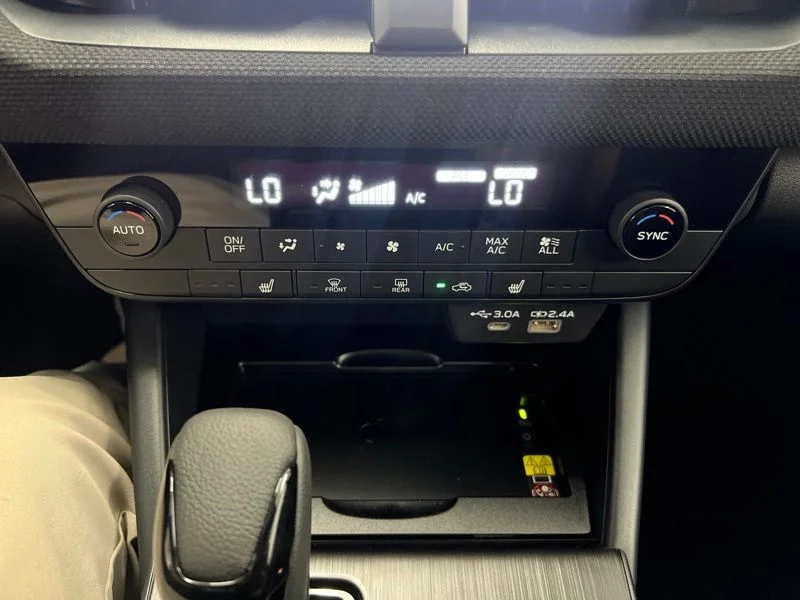 New 2026 CRYSTAL BLACK SILICA Subaru Limited XT image 36