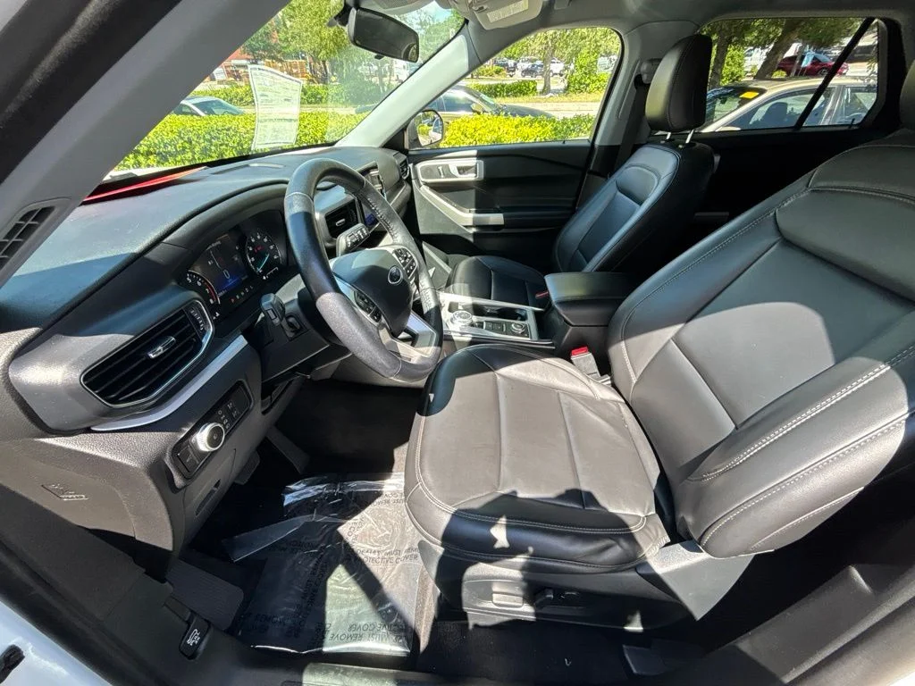 Used 2023 White Ford XLT image 14