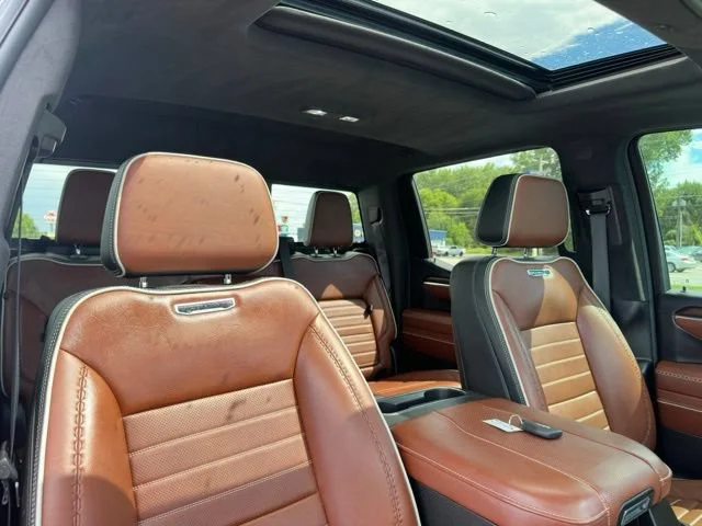 Used 2024 Onyx Black GMC Denali Ultimate image 8