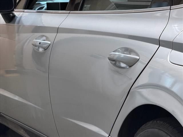 Used 2024 Silver Hyundai SEL image 15