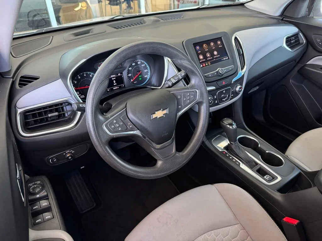 Used 2021 SUMMIT WHITE Chevrolet LS image 3
