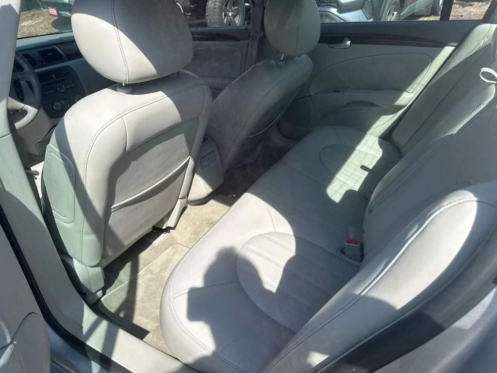 Used 2010 Silver Buick CXL Premium image 33