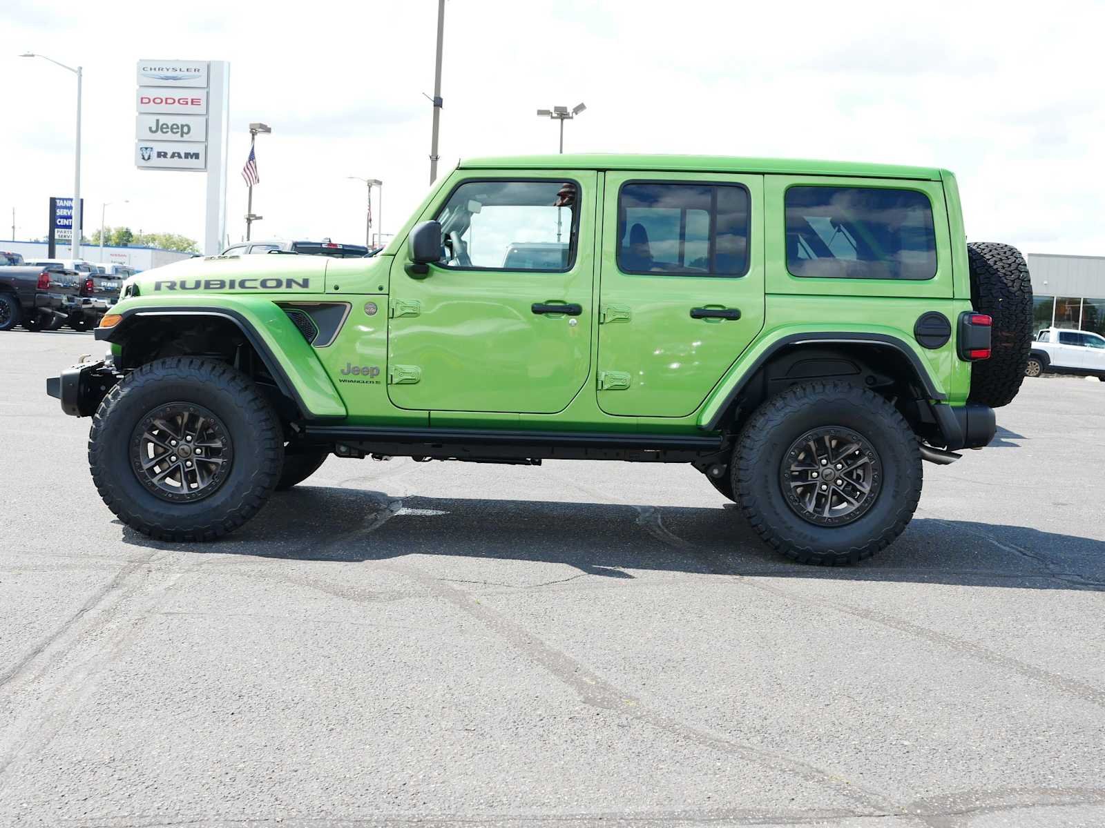 New 2025 Mojito Clear-Coat Exterior Paint Jeep Rubicon 392 Final Edition image 4