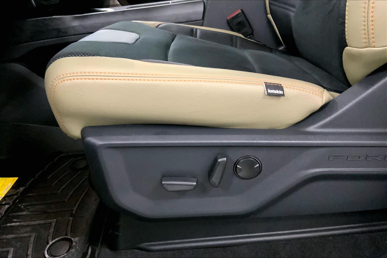 New 2026 Carbonized Gray Metallic Ford F-250® Lariat® image 18