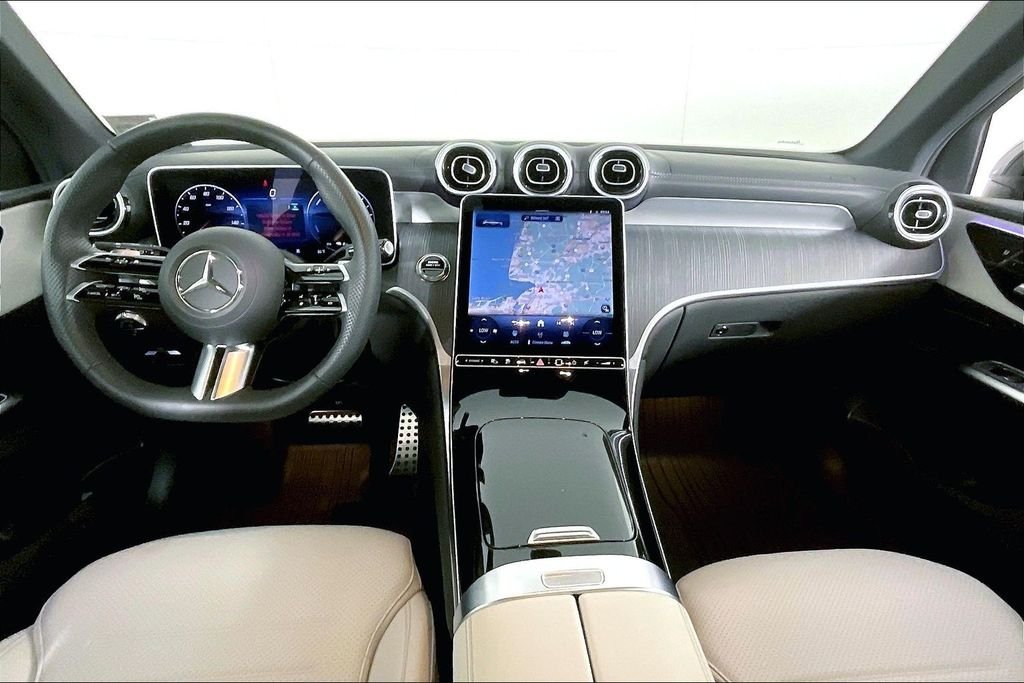 2025 Mercedes-Benz GLC Base - Photo 13
