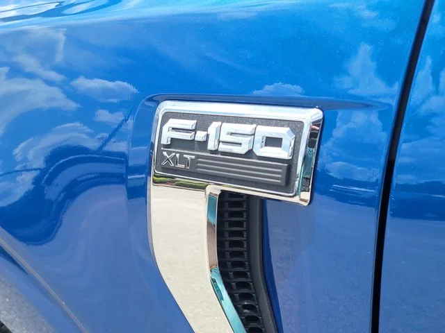 Used 2024 Blue Ford XLT image 9