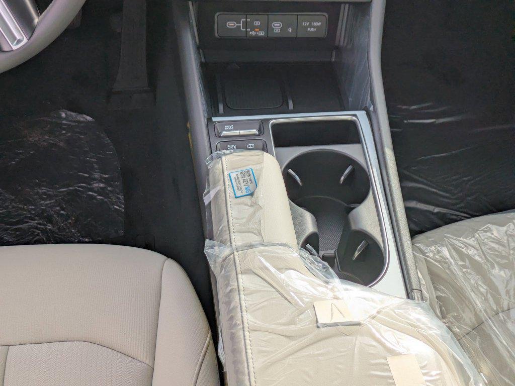 New 2026 White Hyundai SEL Sport image 18