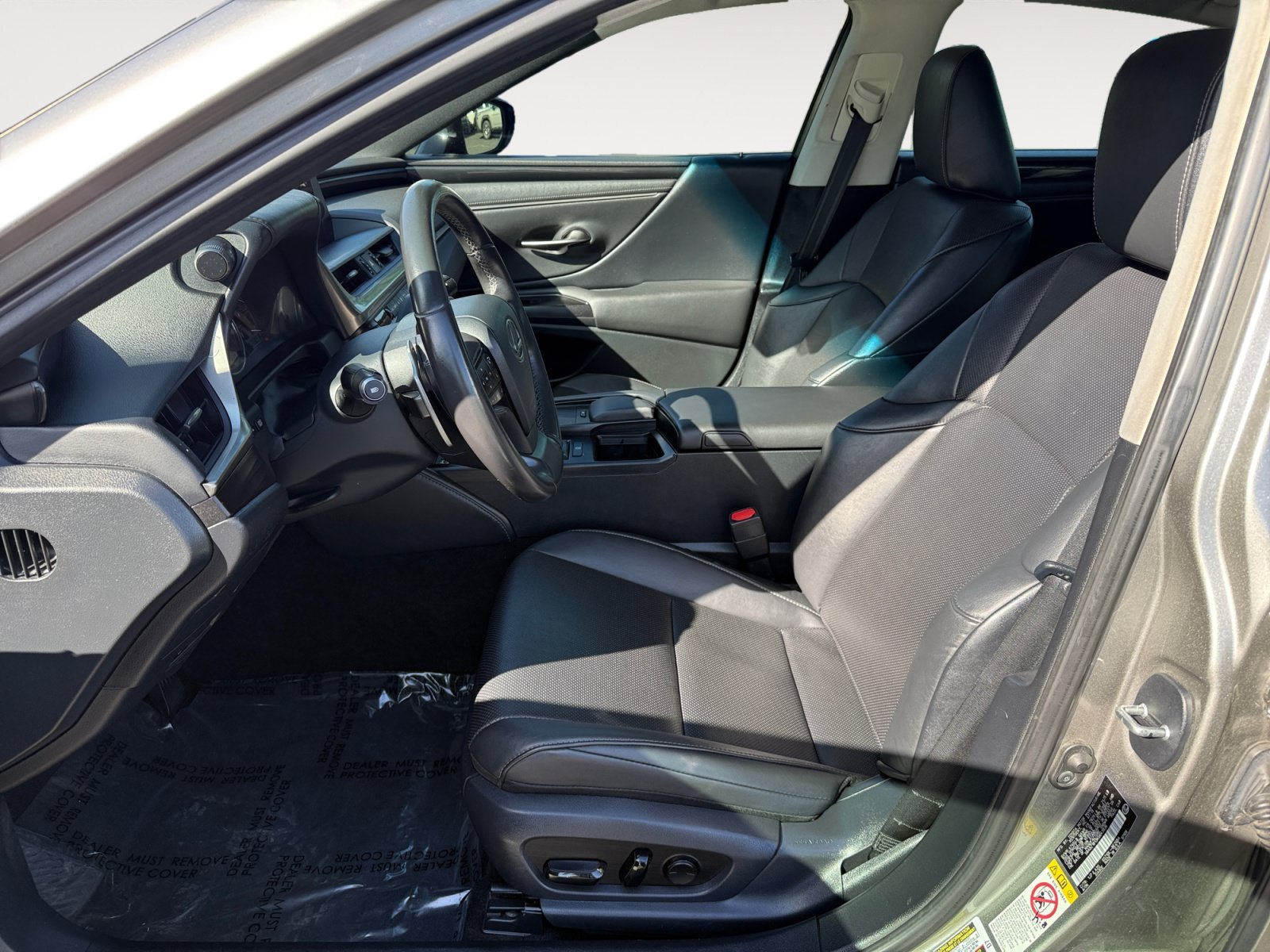 Used 2019 Silver Lexus 350 image 10