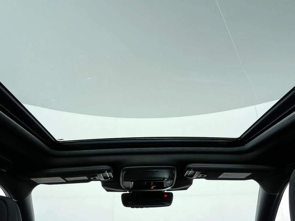 Used 2025 Magnetite Gray Metallic Subaru Limited image 18