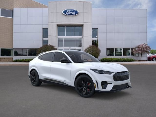 2025 Ford Mustang Mach-E GT - Photo 7
