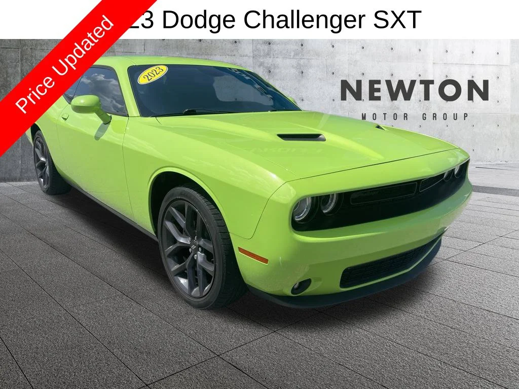 2023 Dodge Challenger SXT