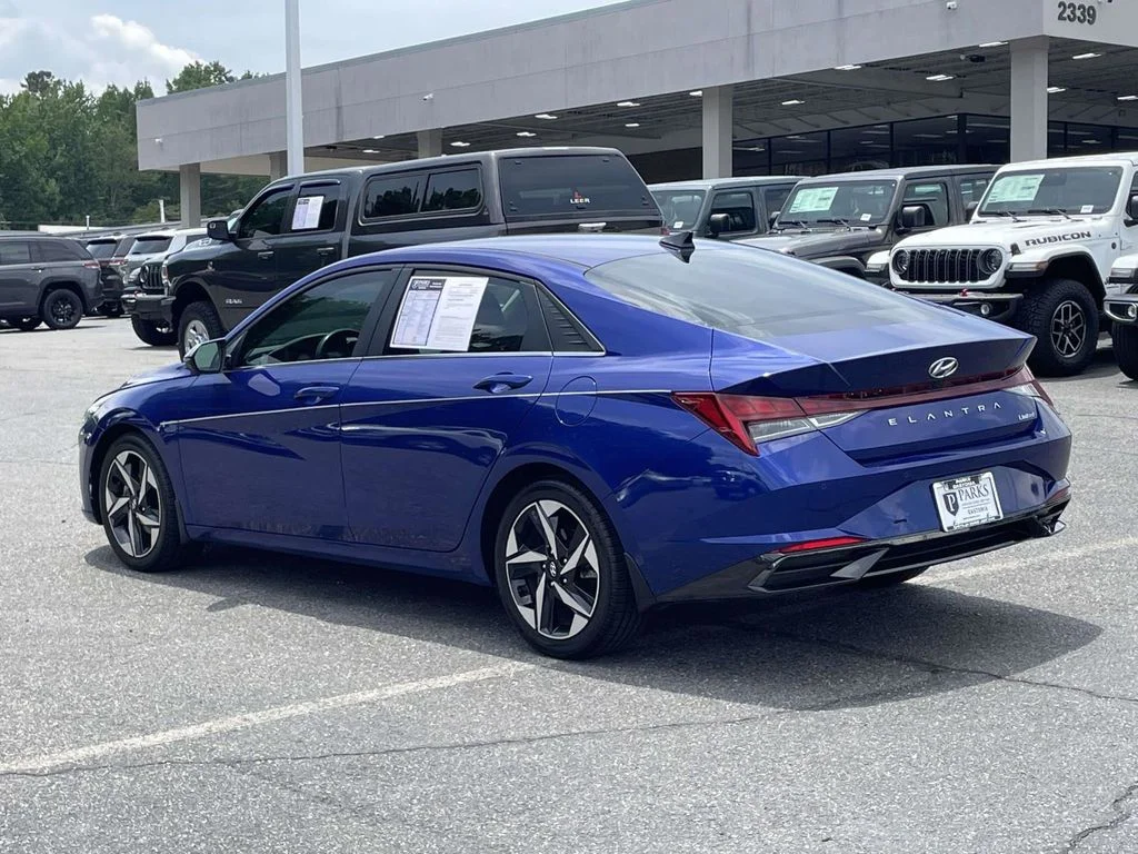 Used 2022 Blue Hyundai Limited image 6