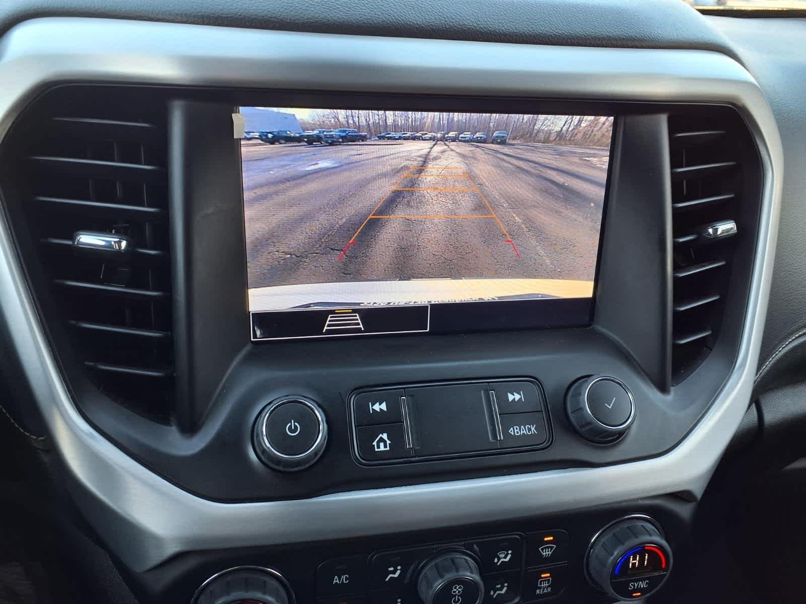 2023 GMC Acadia SLE - Photo 19
