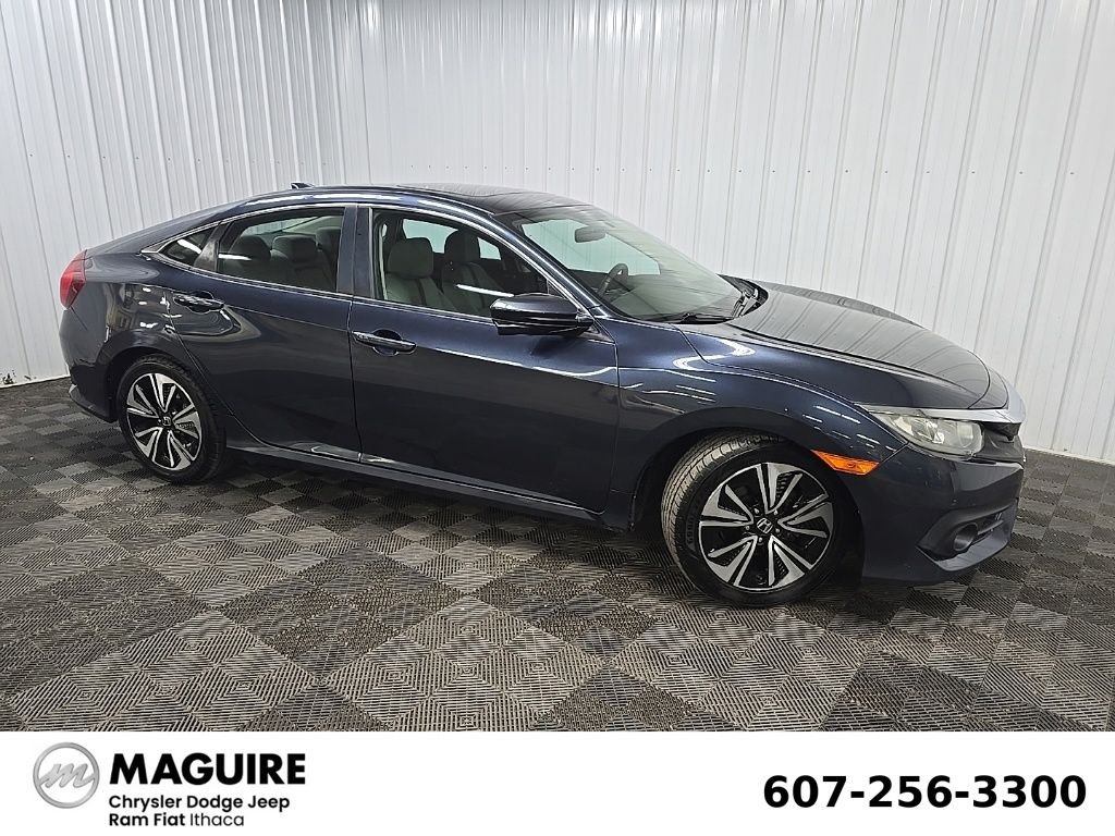 Used 2016  Honda EX-T image 1