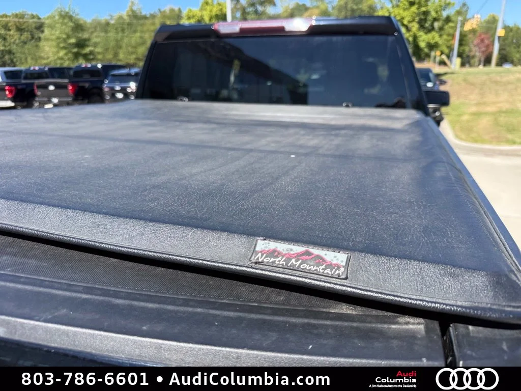 Used 2021 Black Chevrolet Custom image 16