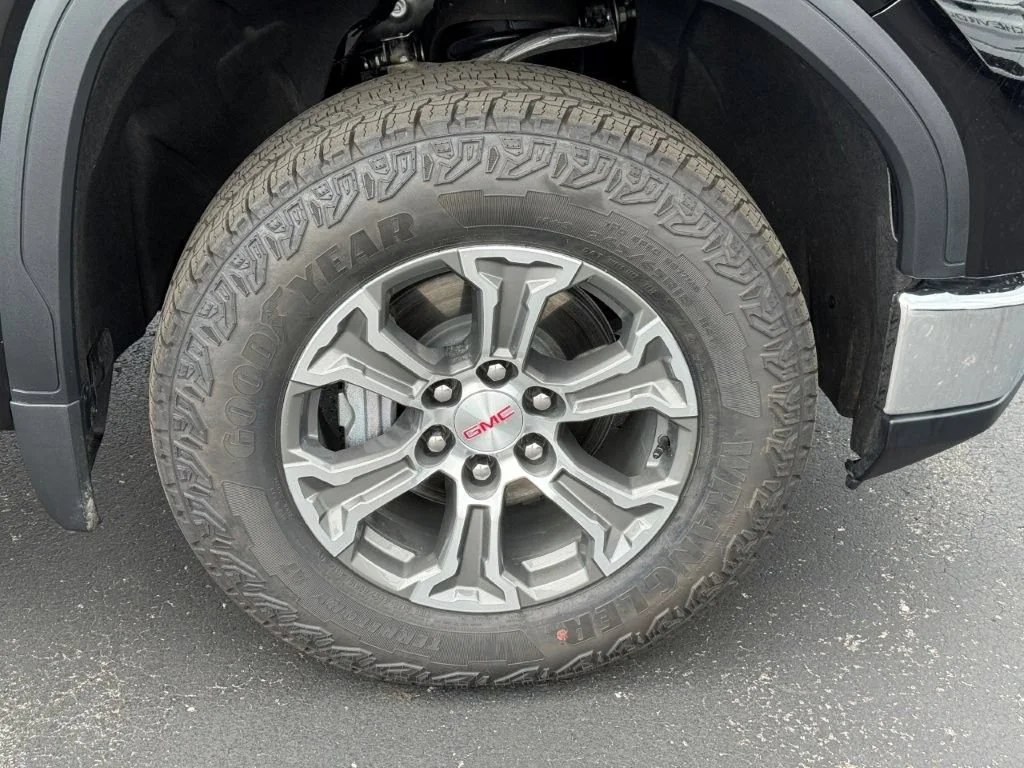 2026 GMC Sierra 1500 SLE - Photo 11