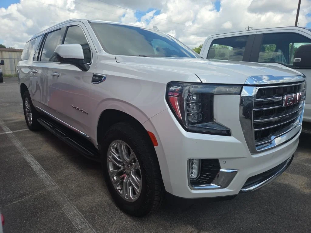 Certified Used 2023 White GMC SLT image 6