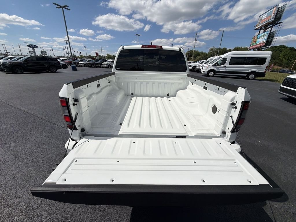 Used 2025 White Nissan PRO-4X image 30