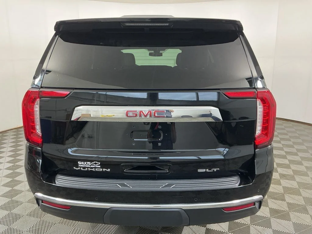 Certified Used 2022 Black GMC SLT image 15