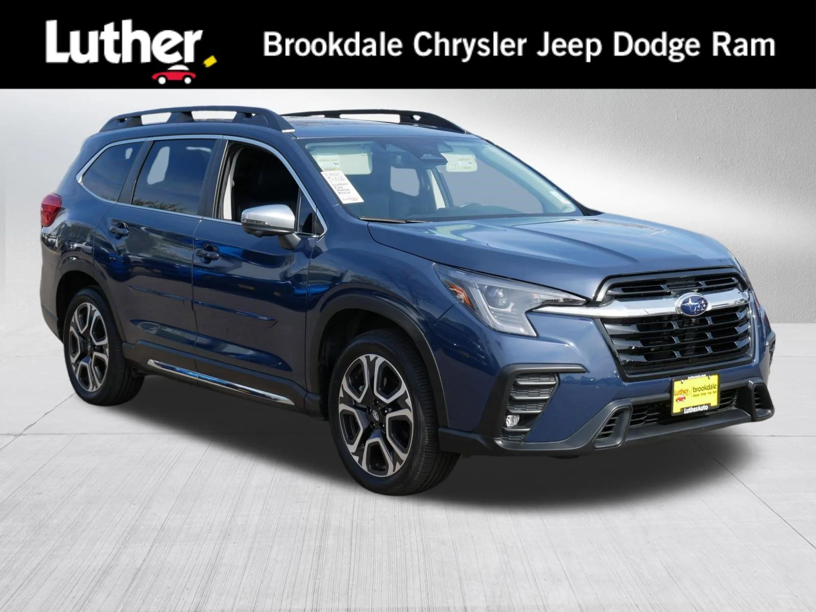 2023 Subaru Ascent Limited 8 Passenger's photo