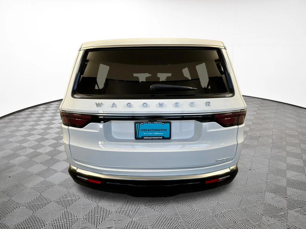 Used 2024 White Jeep Series III image 10
