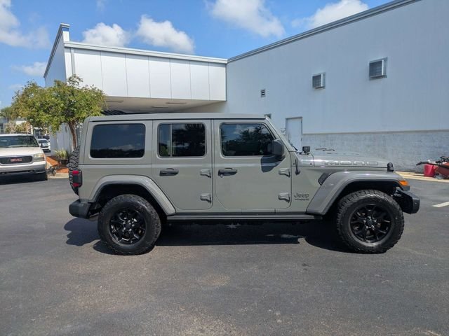 Used 2019 Gray Jeep Unlimited Sahara image 2