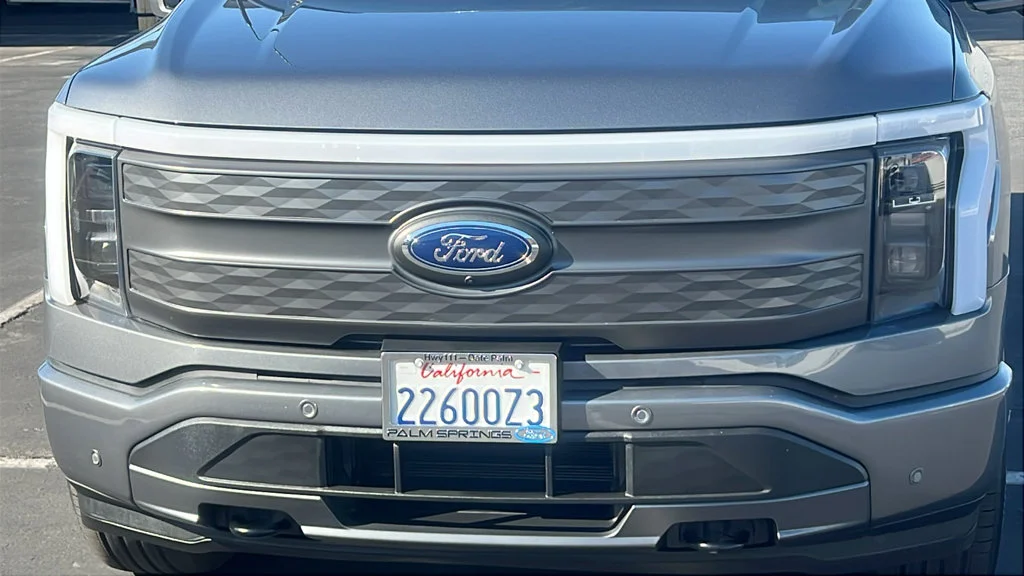 Certified Used 2023 Carbonized Gray Metallic Ford Lariat image 3
