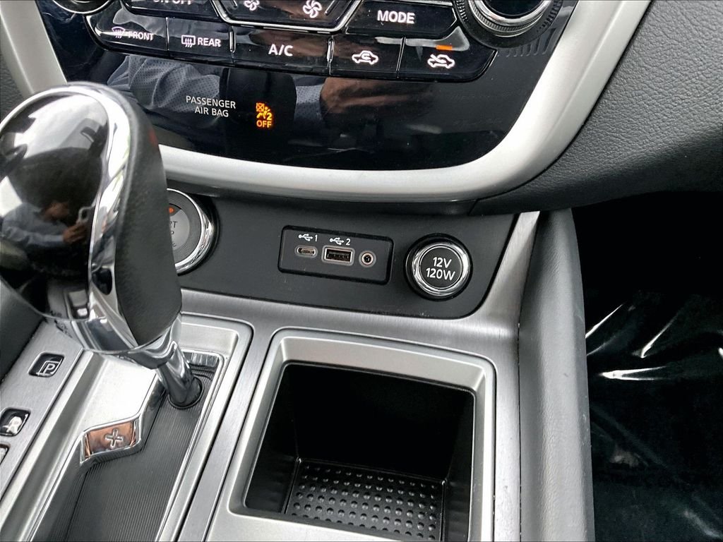 Used 2021 Black Nissan SL image 27