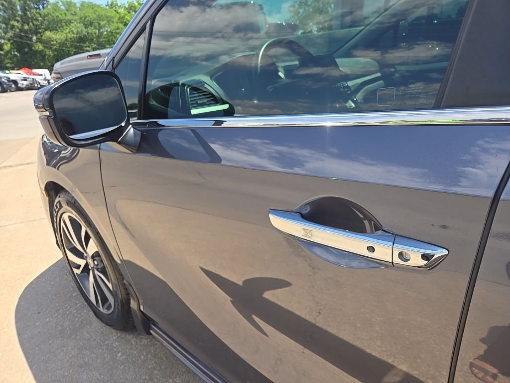 Used 2021  Honda Touring image 27