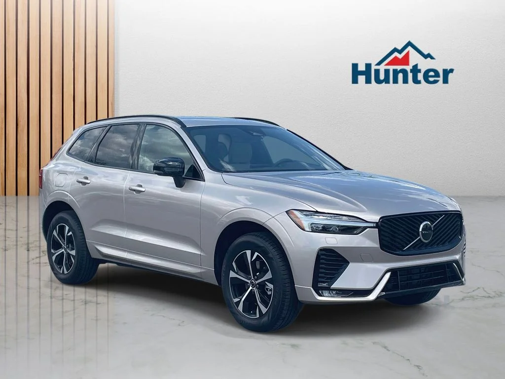 2026 Volvo XC60 B5 Core Dark AWD's photo